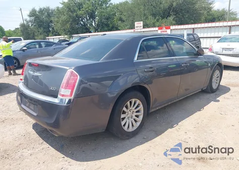2013 Chrysler 300 Motown from USA, damaged, VIN 2C3CCAAG3DH658942